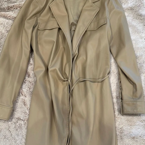 Zara leather jacket - Picture 1 of 3